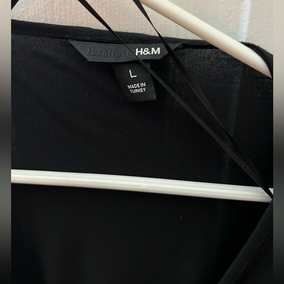 H&M Cropped 3/4 Sleeve Shrug / Wrap (Ties To Close) - Picture 3 of 6